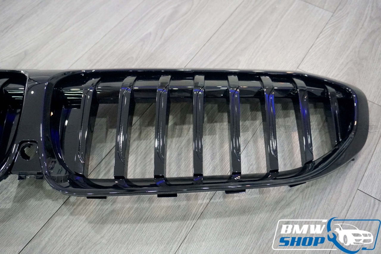 Mặt ca lăng BMW 3 Series G20 màu đen