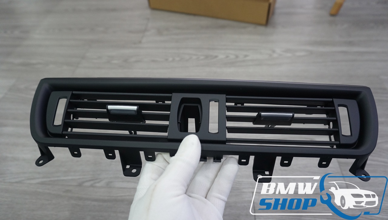 Cửa gió điều hoà trung tâm cho xe BMW F10 F11 F18