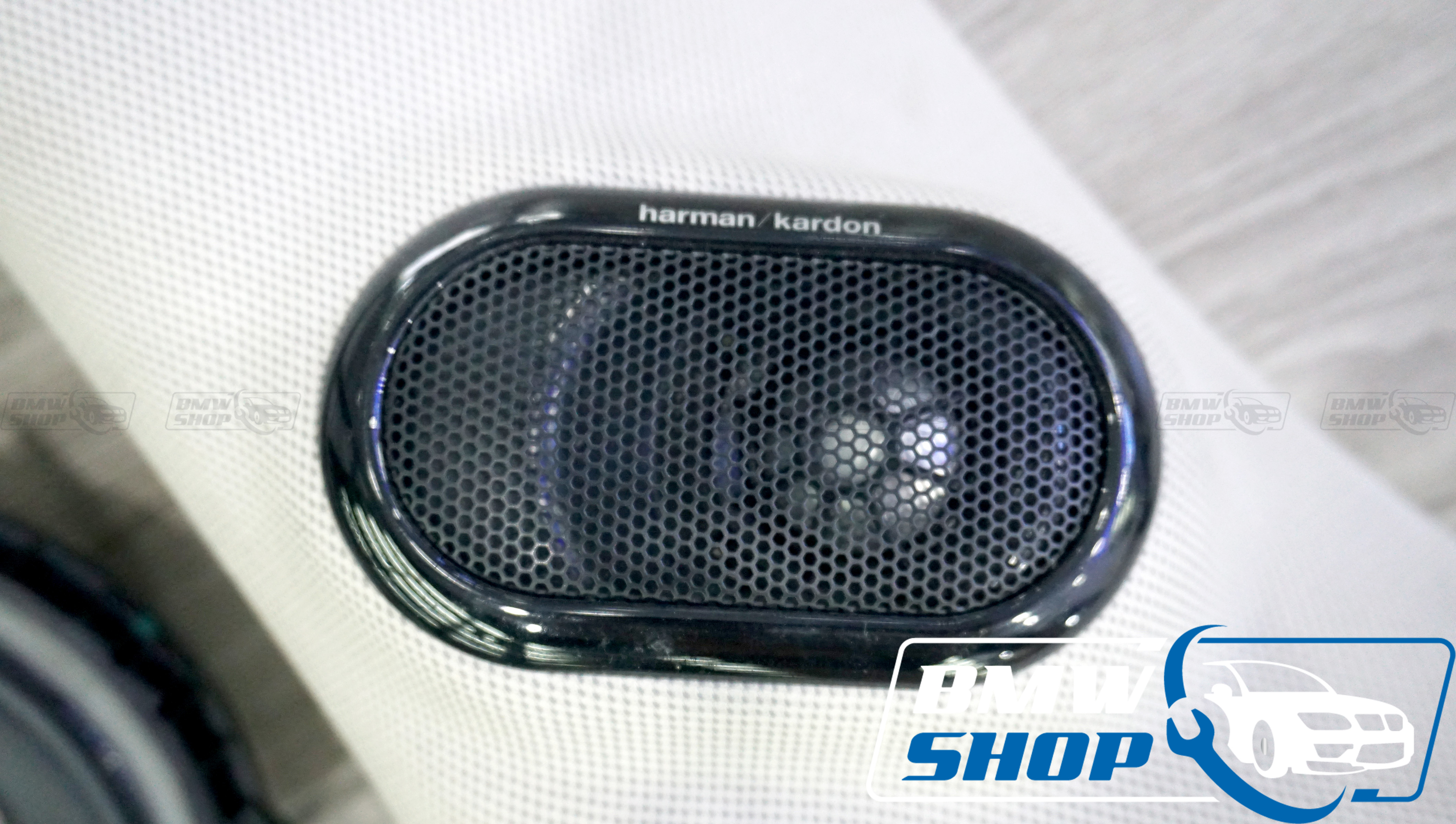 Loa Harman Kardon cho xe Mini Cooper