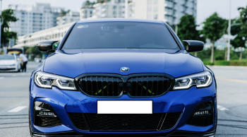 Mặt ca lăng BMW 3 Series G20 màu đen