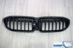 Mặt ca lăng BMW 3 Series G20 màu đen