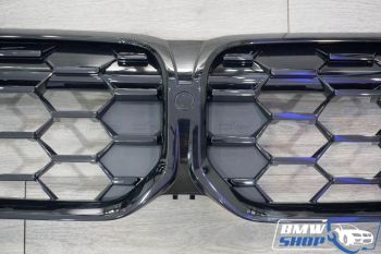 Mặt ca lăng BMW M340i LCI