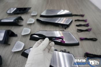 Cover Loa Bowers & Wilkins phát sáng BMW X5 G05