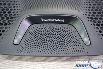 Cover Loa Bowers & Wilkins BMW X6 G06 phát sáng